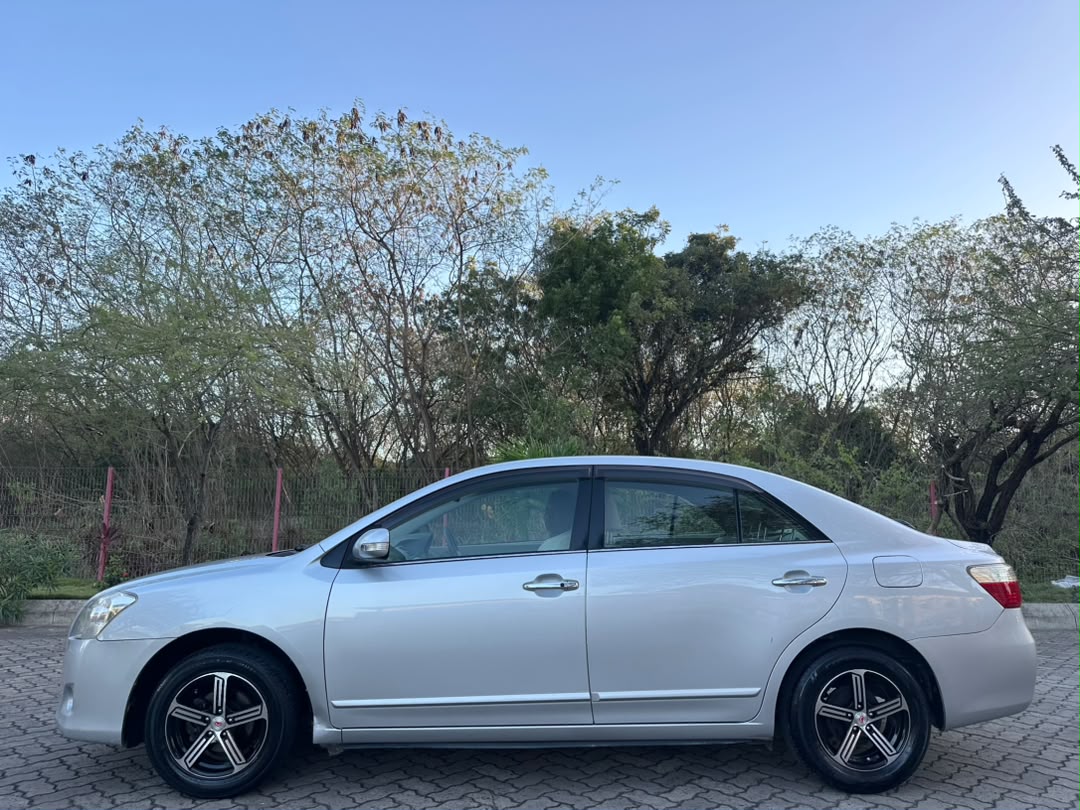 TOYOTA PREMIO F NEW MODEL thumbnail 9